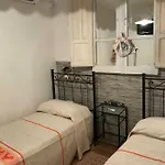 La Piazzetta בית הארחה Austis