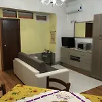 La Piazzetta Austis